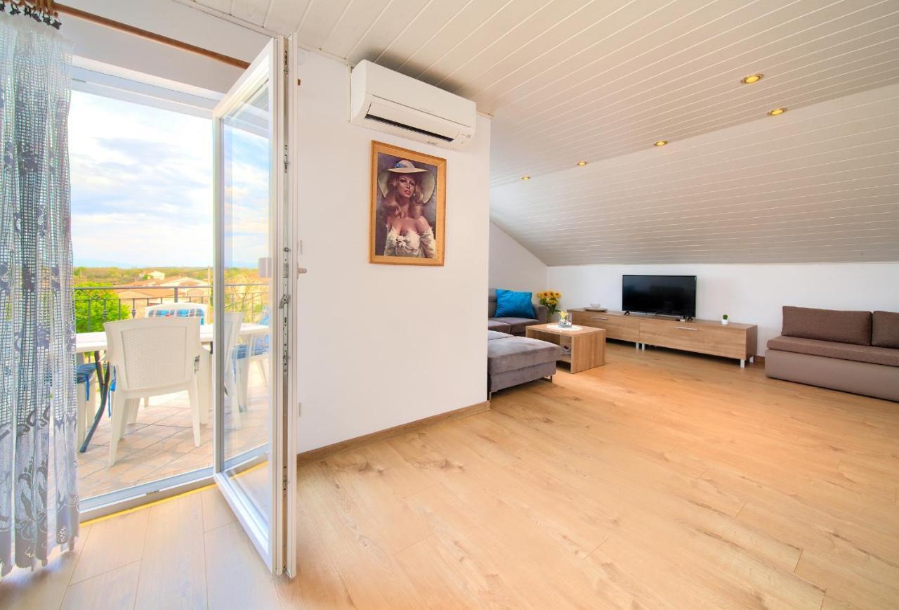 Apartment Mladen كرك المظهر الخارجي الصورة