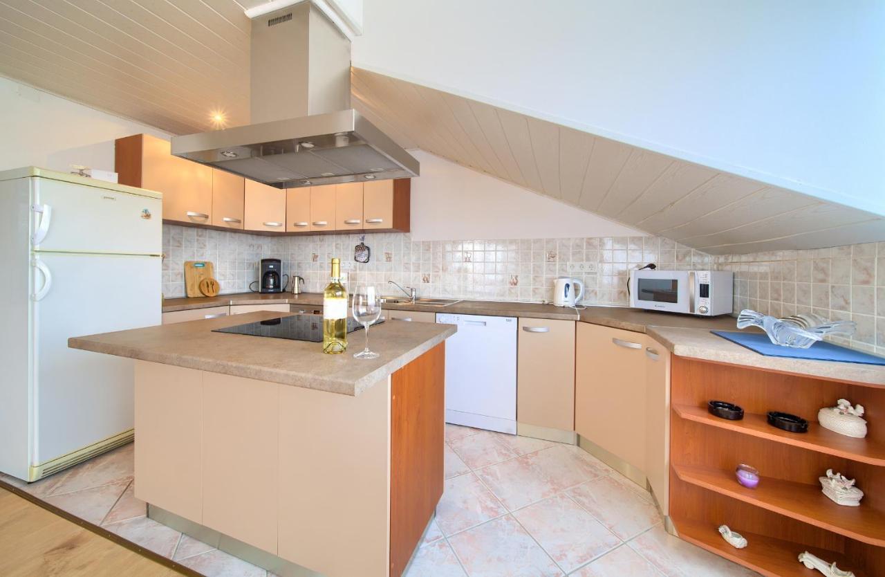 Apartment Mladen كرك المظهر الخارجي الصورة