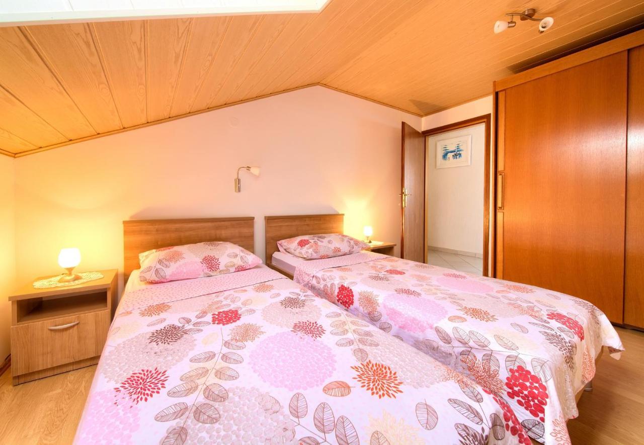 Apartment Mladen كرك المظهر الخارجي الصورة