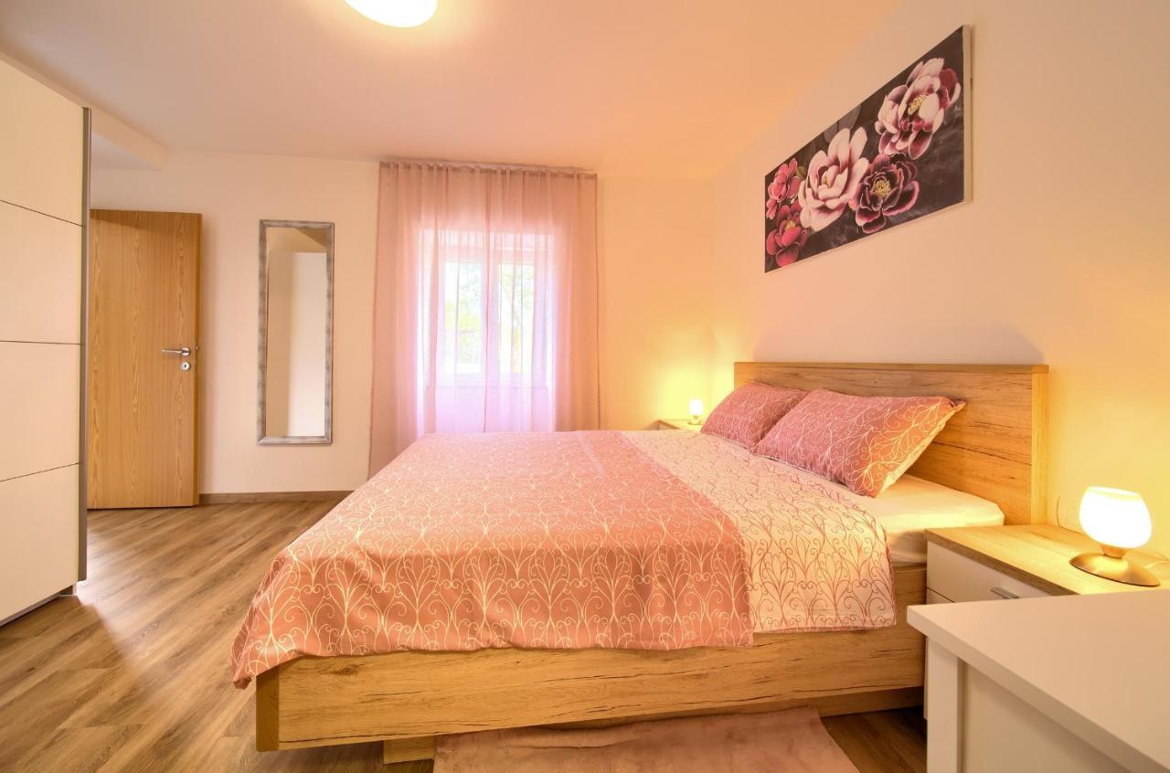 Apartment Mladen كرك المظهر الخارجي الصورة