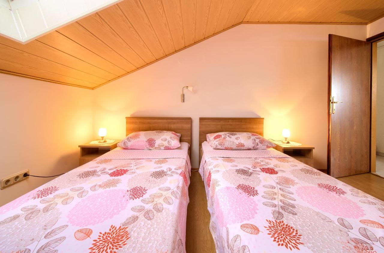 Apartment Mladen كرك المظهر الخارجي الصورة