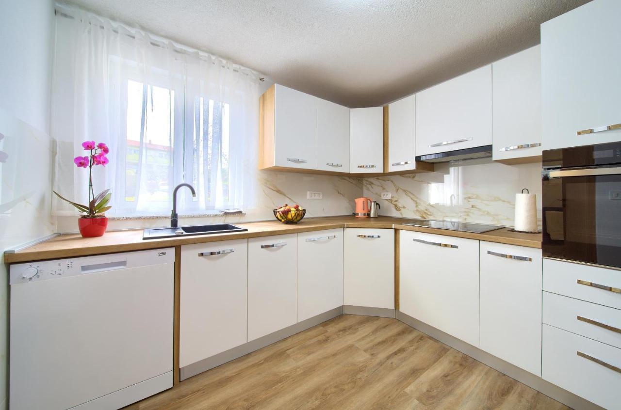 Apartment Mladen كرك المظهر الخارجي الصورة