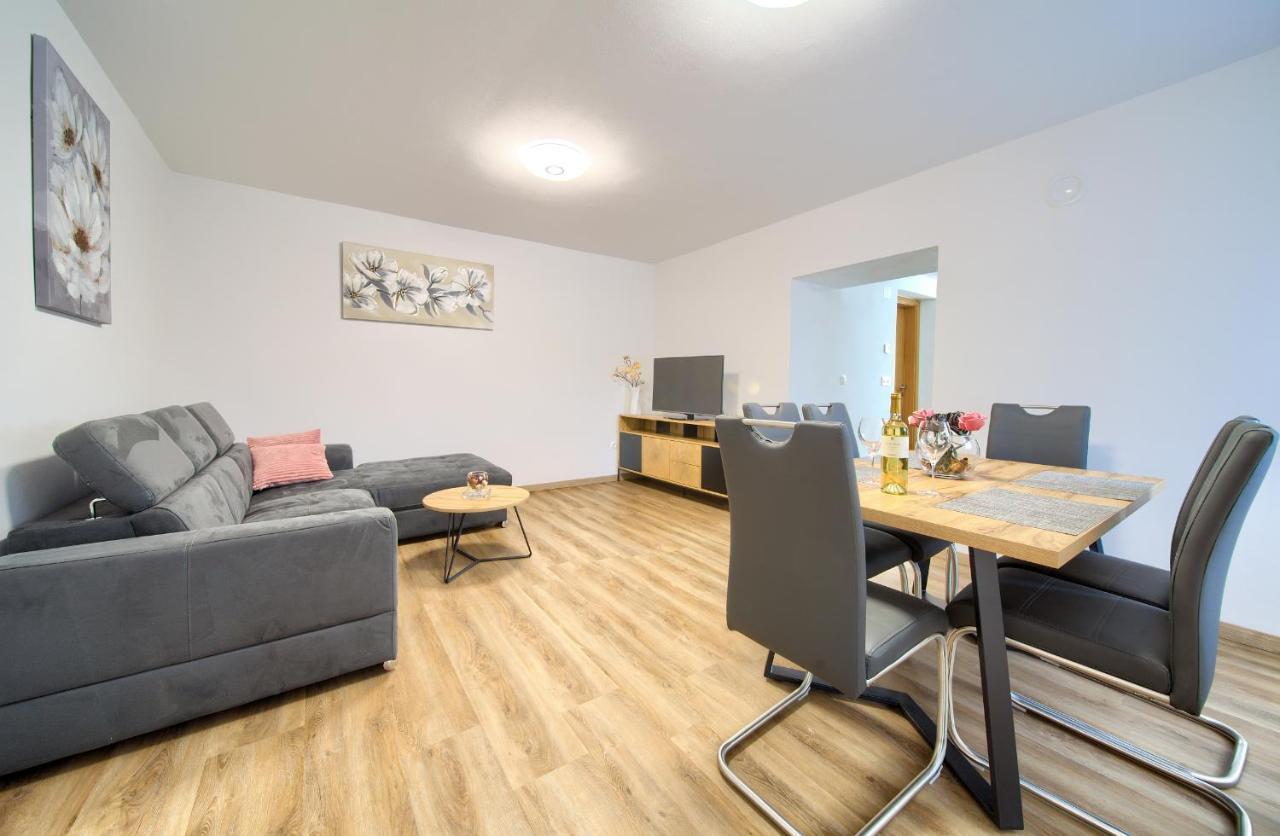 Apartment Mladen كرك المظهر الخارجي الصورة